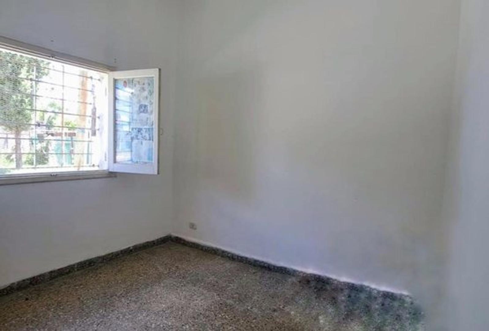 Depto Tipo Casa en Venta en Paso Del Rey, USD 37.000