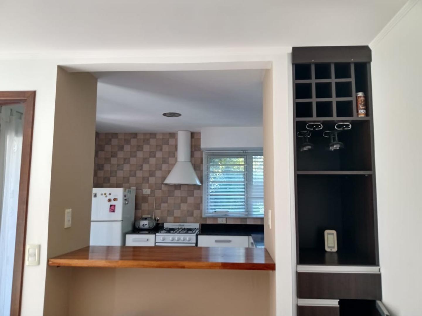 Casa 3 ambientes con 2 baños