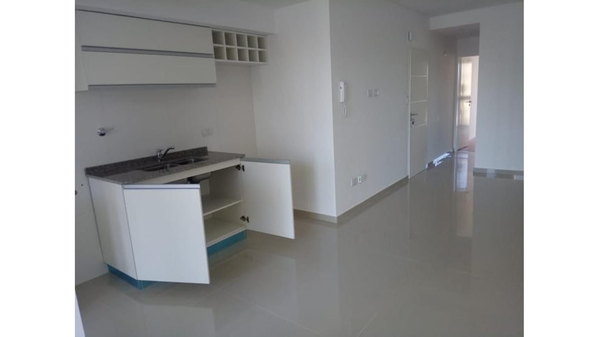 Manuel Castro 50 , Piso 4