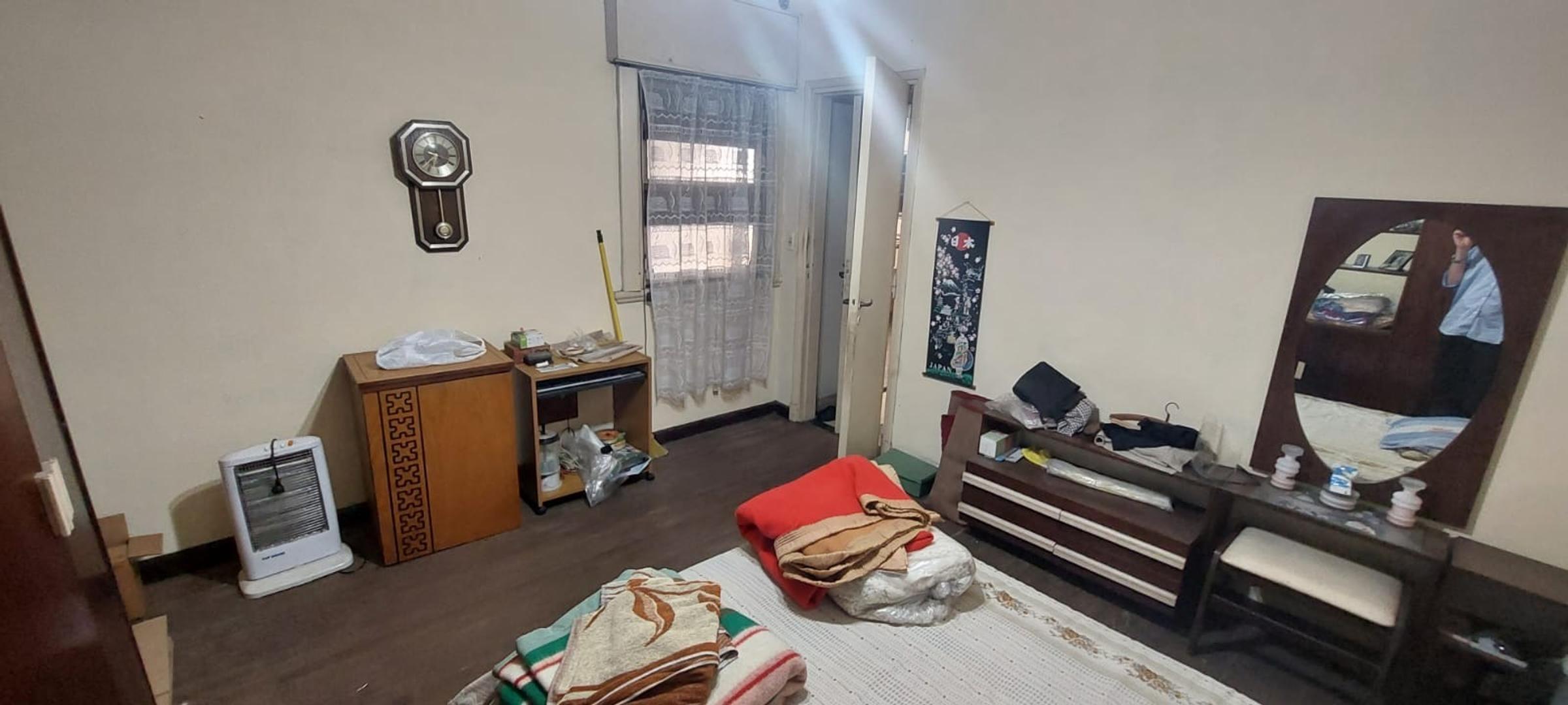 Casa 4 ambientes con 1 baño