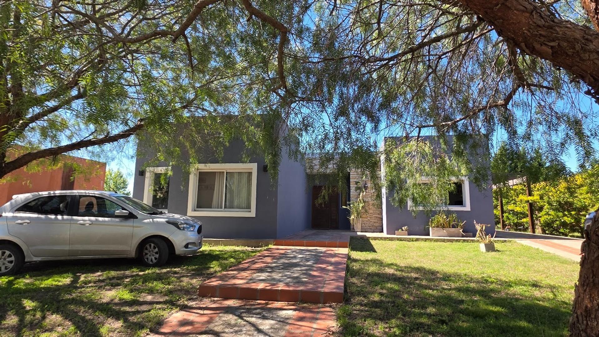 usd 200.000.-Una planta 3 dorm+ parrilla + lavadero+ cochera