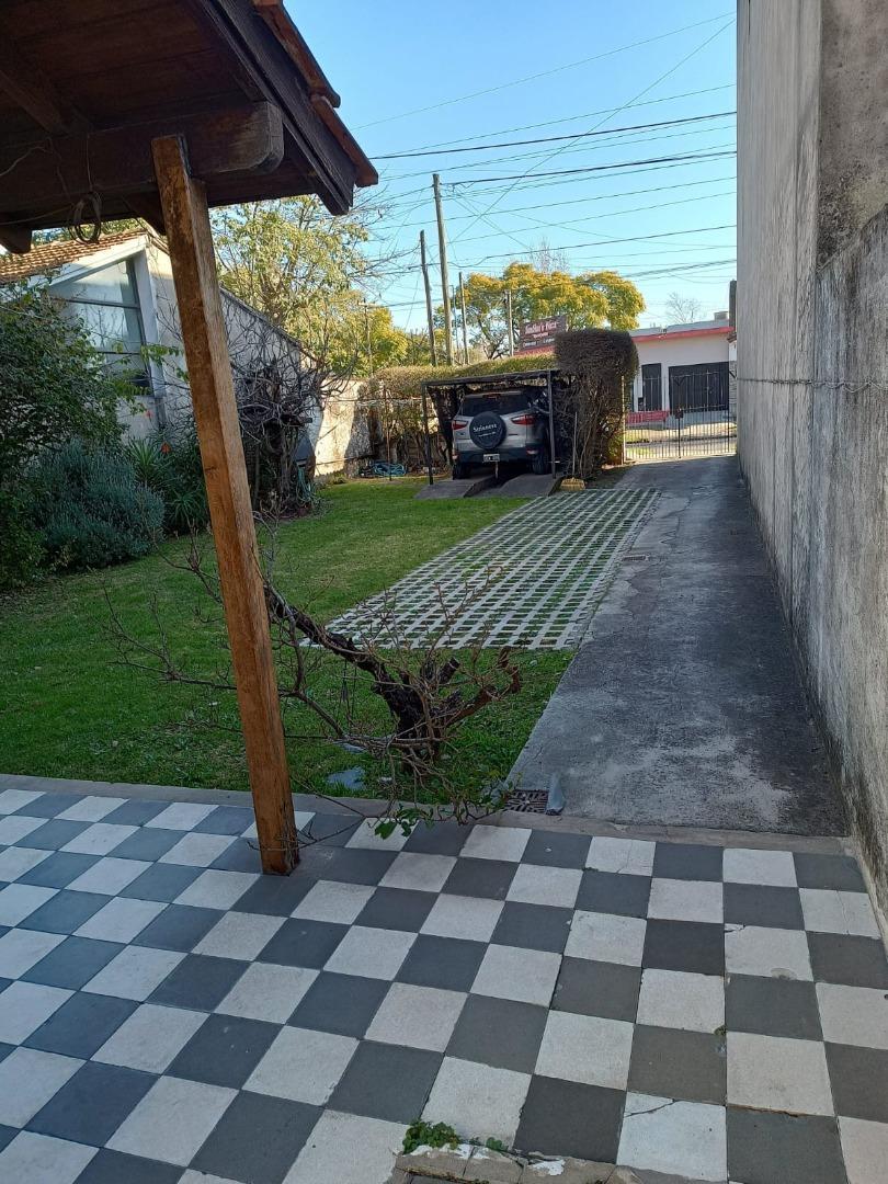 Casa en Venta con 1 cochera