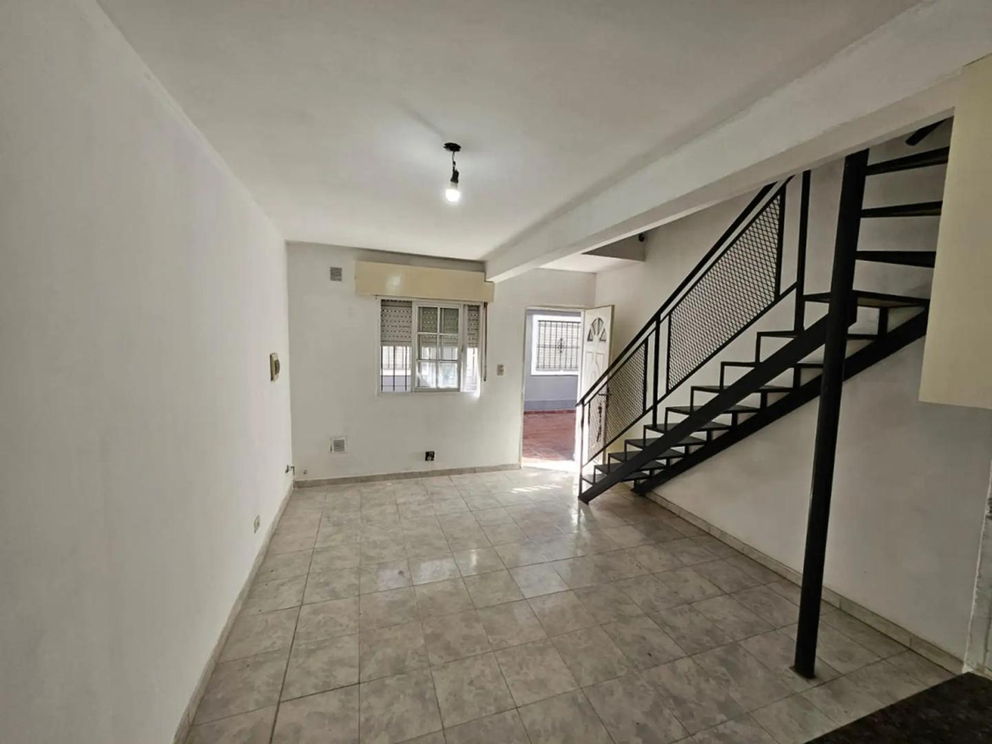 Monseñor A. Blois 2900