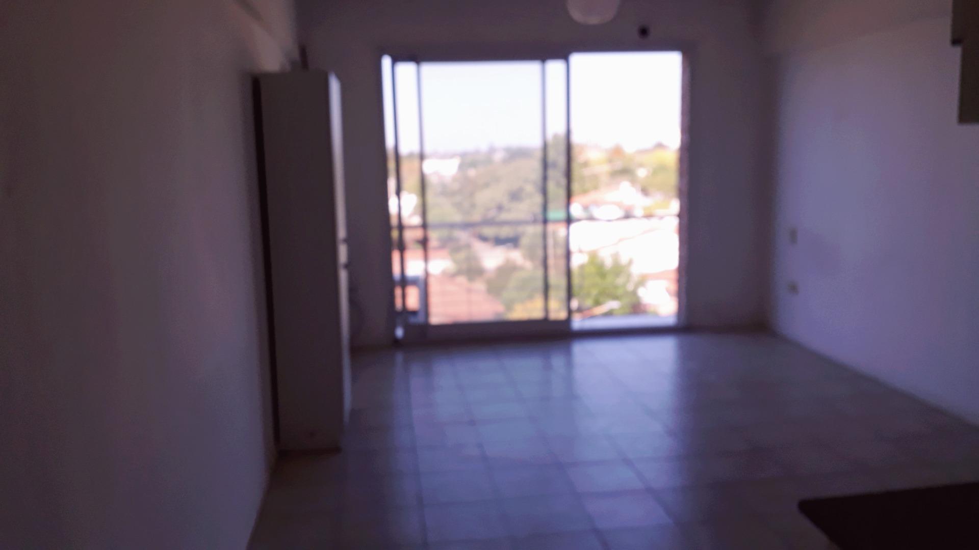 MONOAMBIENTE CON BALCON BAJAS EXPENSAS EN SAN MIGUEL CENTR0