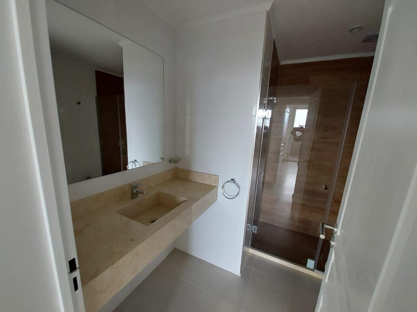 Departamento en Venta con 2 cocheras