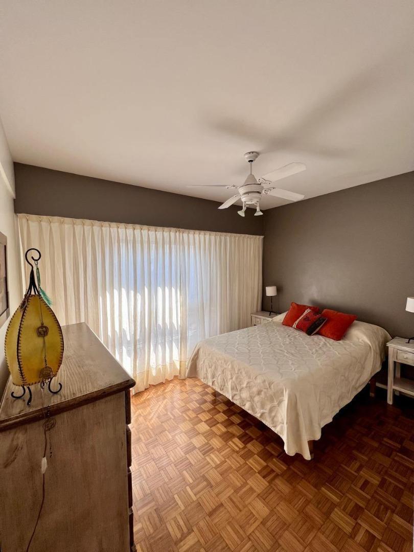 Departamento luminoso en 13 piso con 3 dormitorios