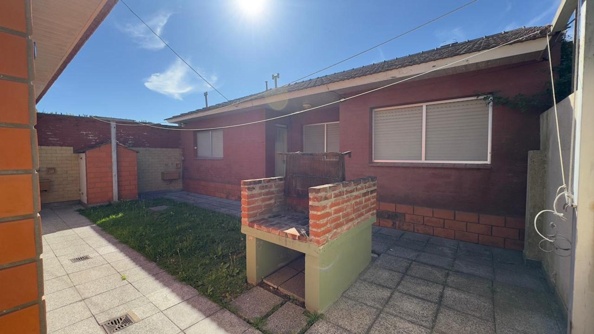 Depto Tipo Casa en Alquiler Temporal de 2 dormitorios