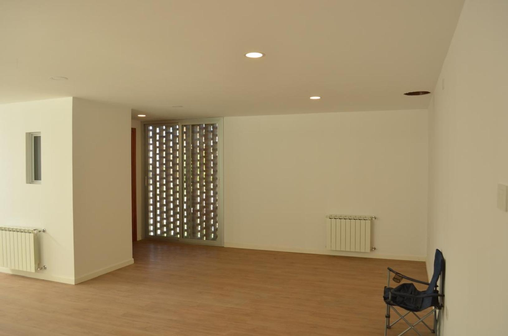 Casa en Alquiler en Campos De Alvarez, $ 2.850.000