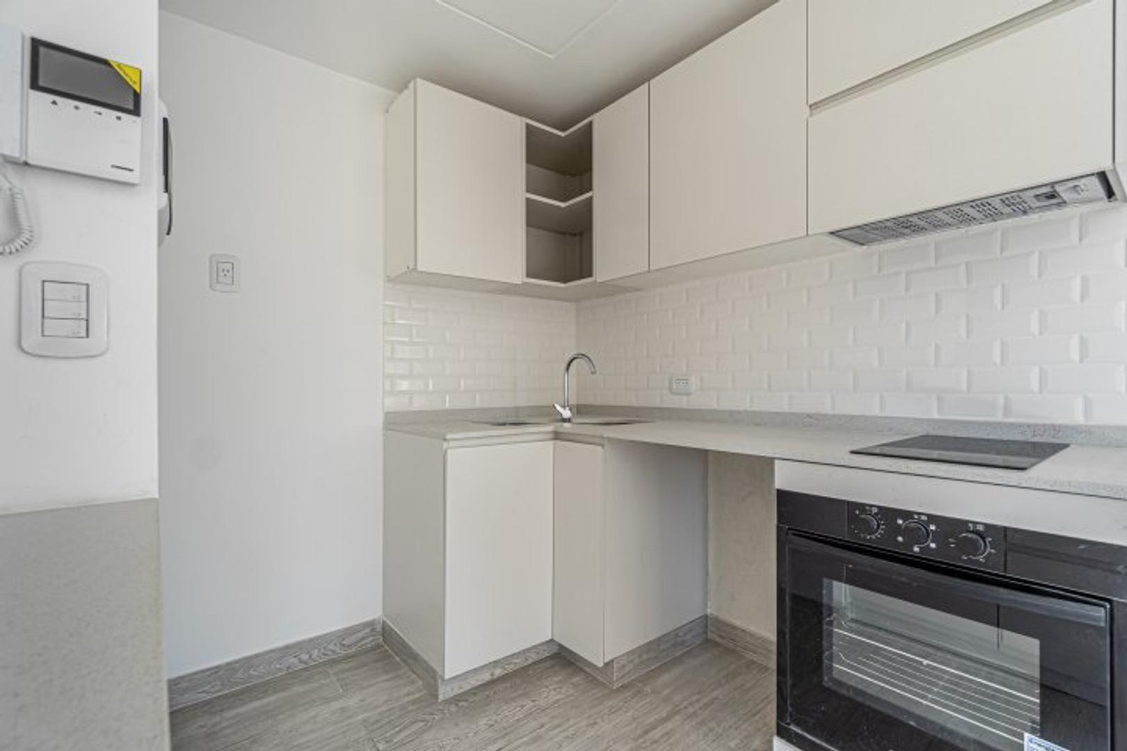 A Estrenar - Monoambiente - Villa del Parque - Frente - Balcón