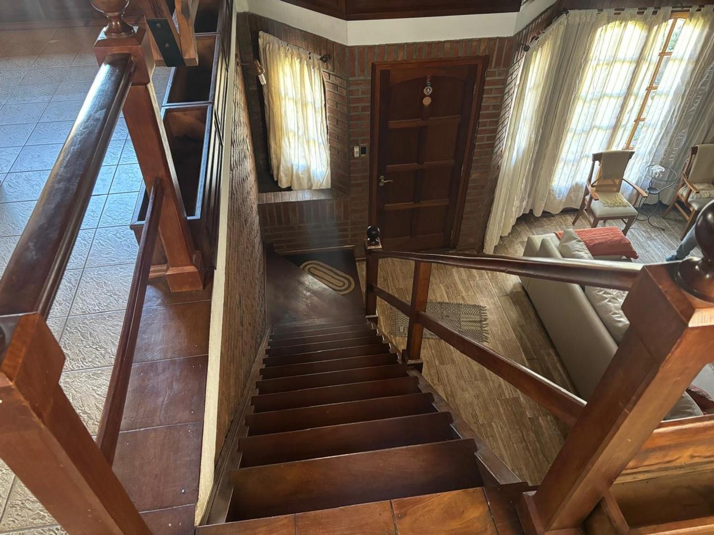 Casa 4 ambientes con 3 baños