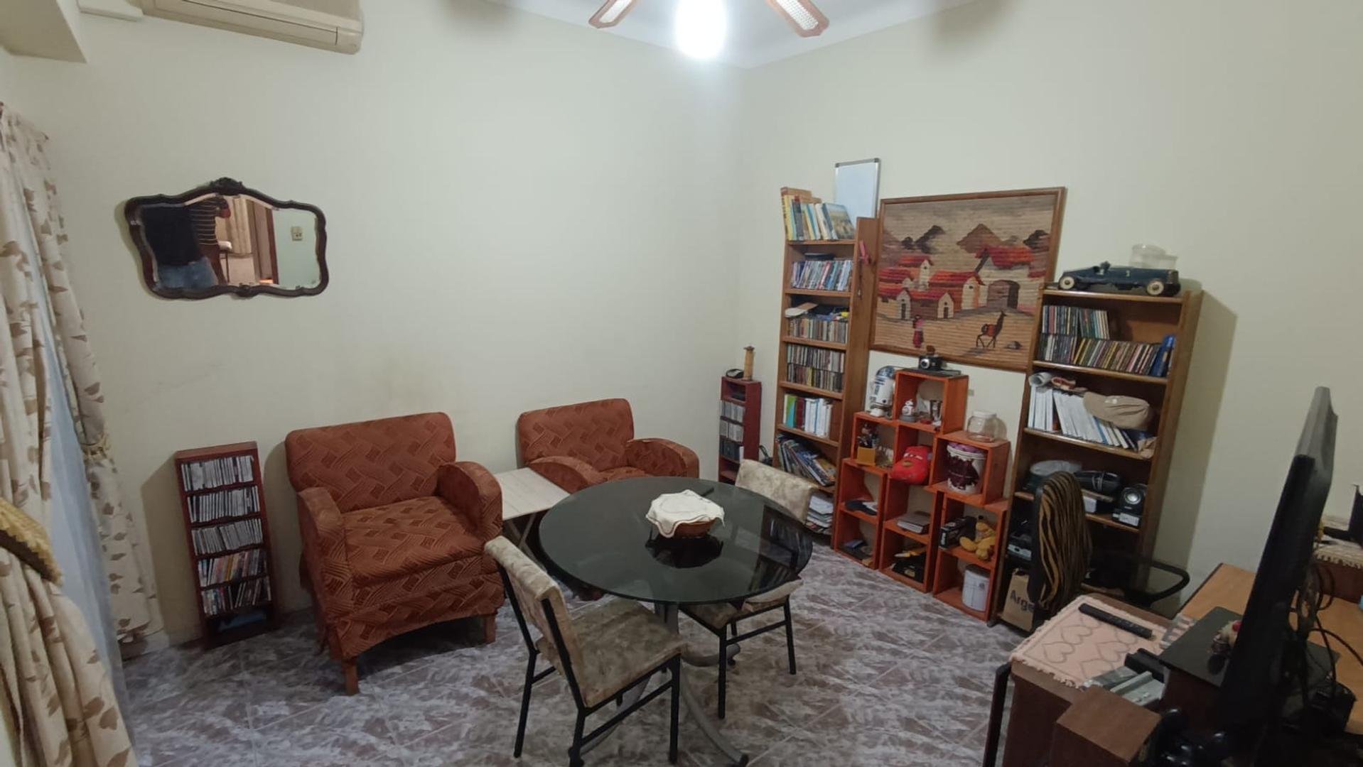 PH en VENTA de 3 ambientes al frente, con patio