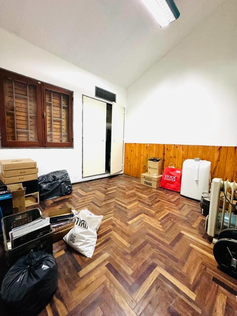 Casa 5 ambientes con 3 baños