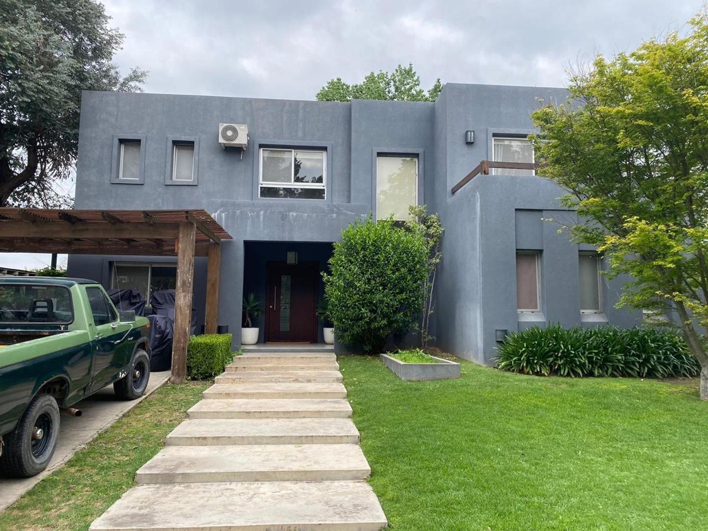 Casa en Alquiler Temporal en Santa Barbara, USD 3.900