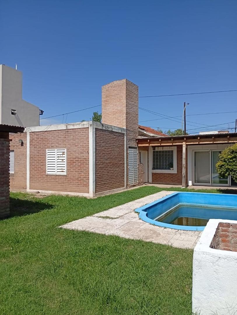 VENTA CASA 3 DORM C/PILETA MATIENZO CORDOBA