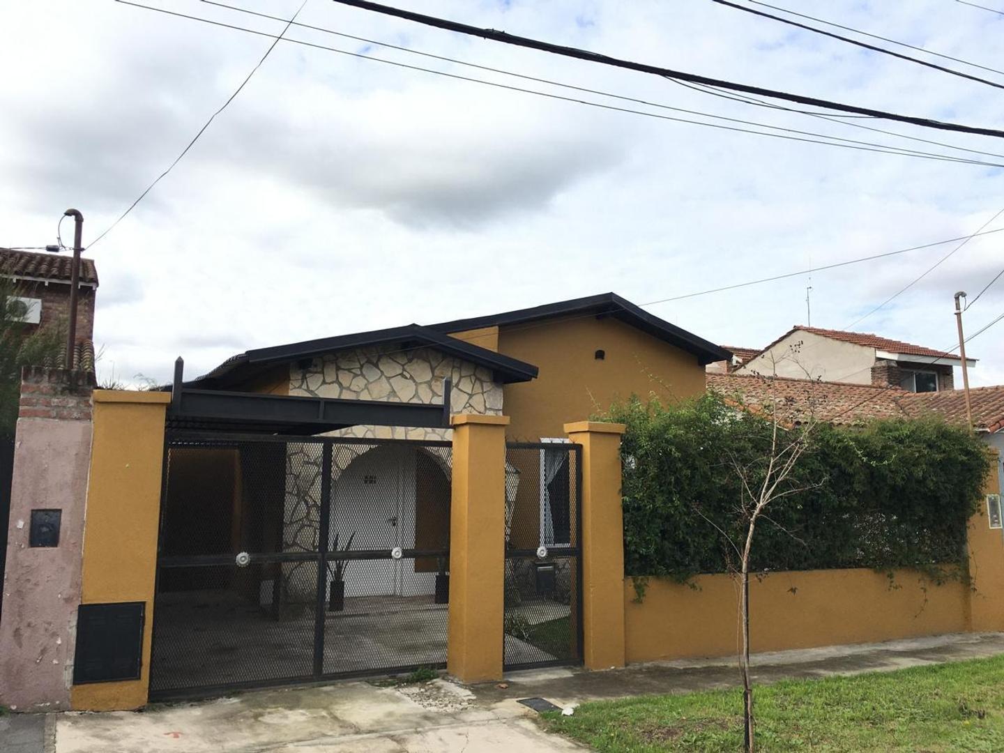 Casa en venta en Don Torcuato