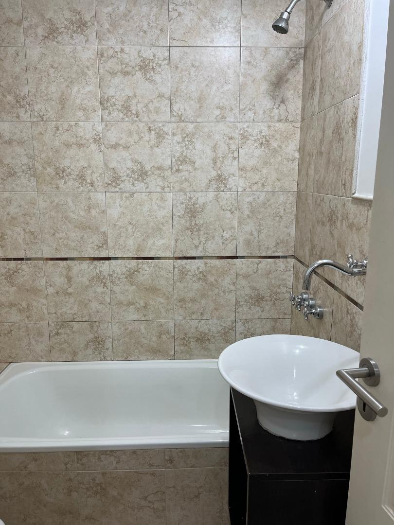 Belgrano 1260 , Piso pb