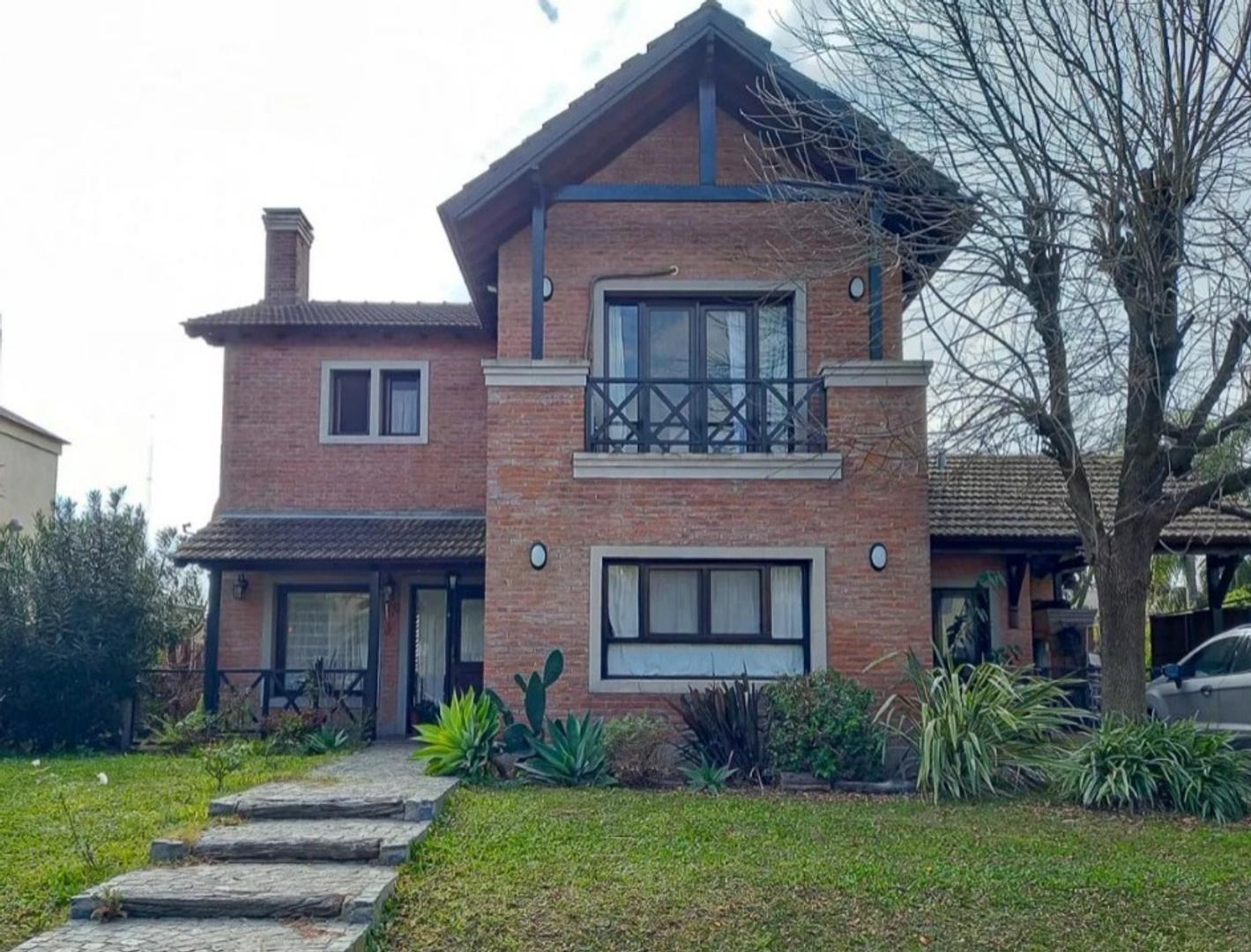 Chalet 5 ambientes venta Altos del Sol