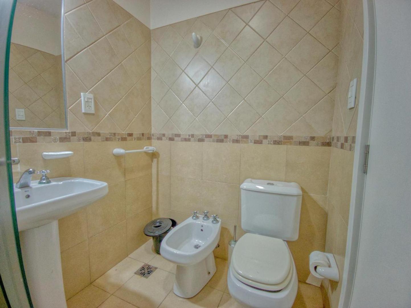 Departamento Amoblado, centro, cerca de todo