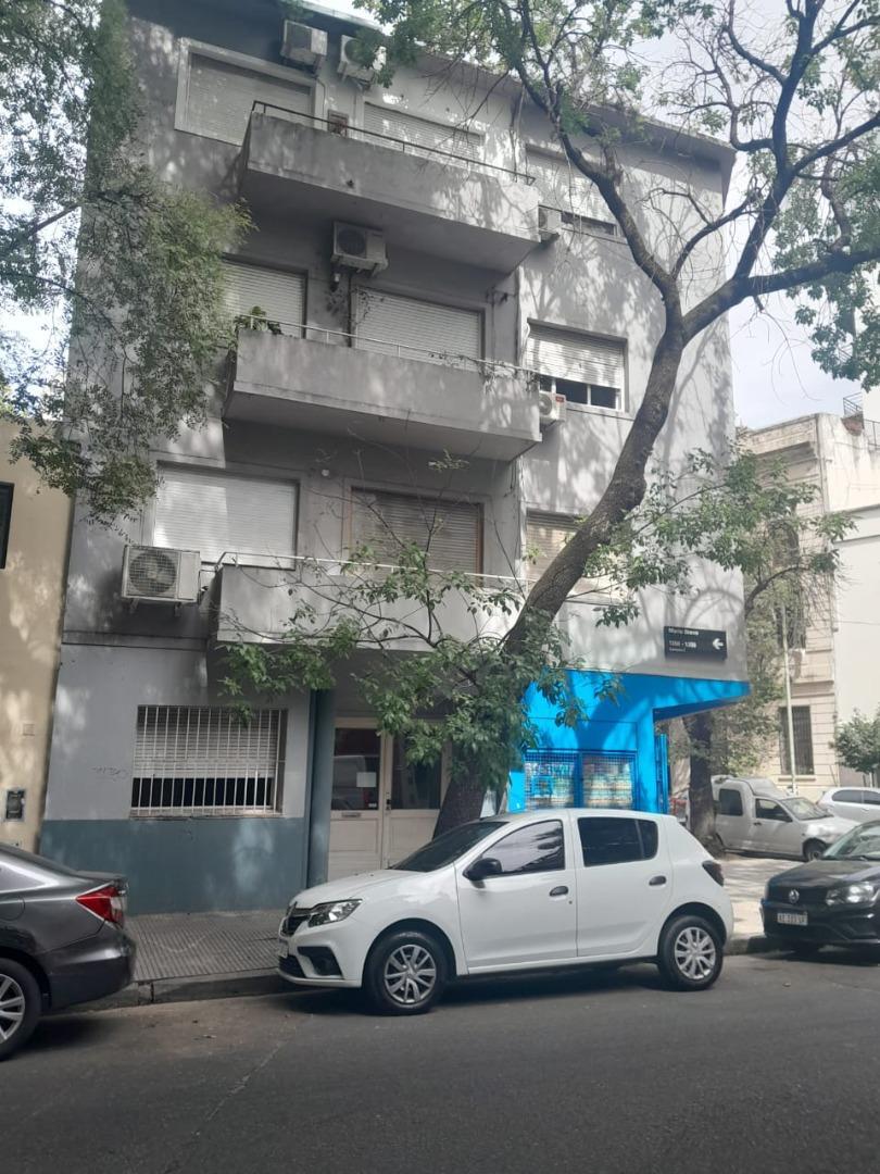 Amplio 2 ambientes a refaccionar  - Palermo