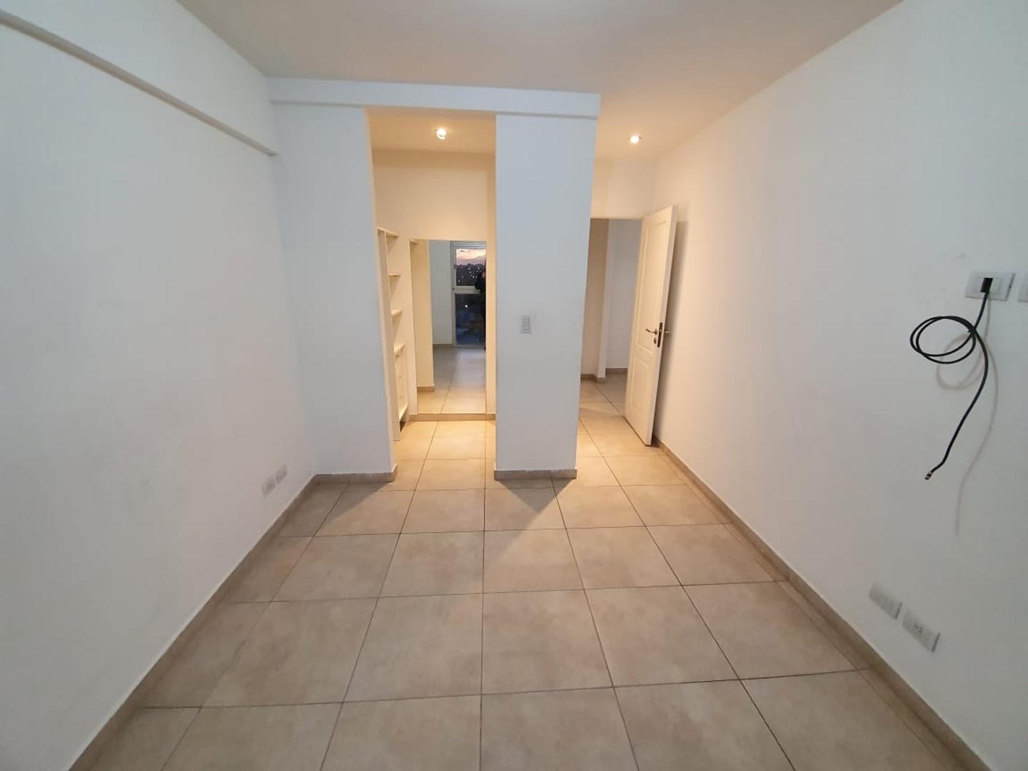 Departamento en Alquiler en Valentin Alsina, $ 550.000