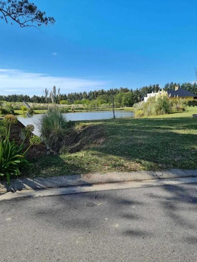 Mmc. Venta De Lote En Barrio Monet, Los Cardales