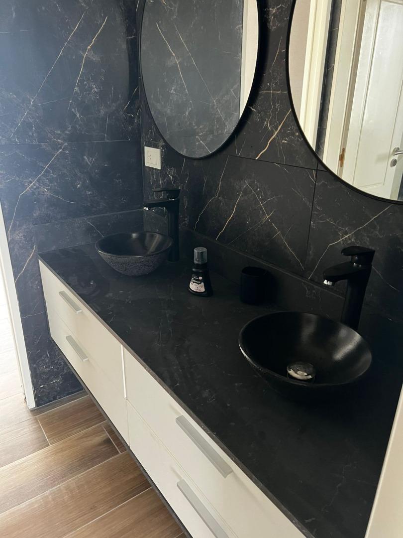 Casa en Alquiler Temporal con 2 cocheras