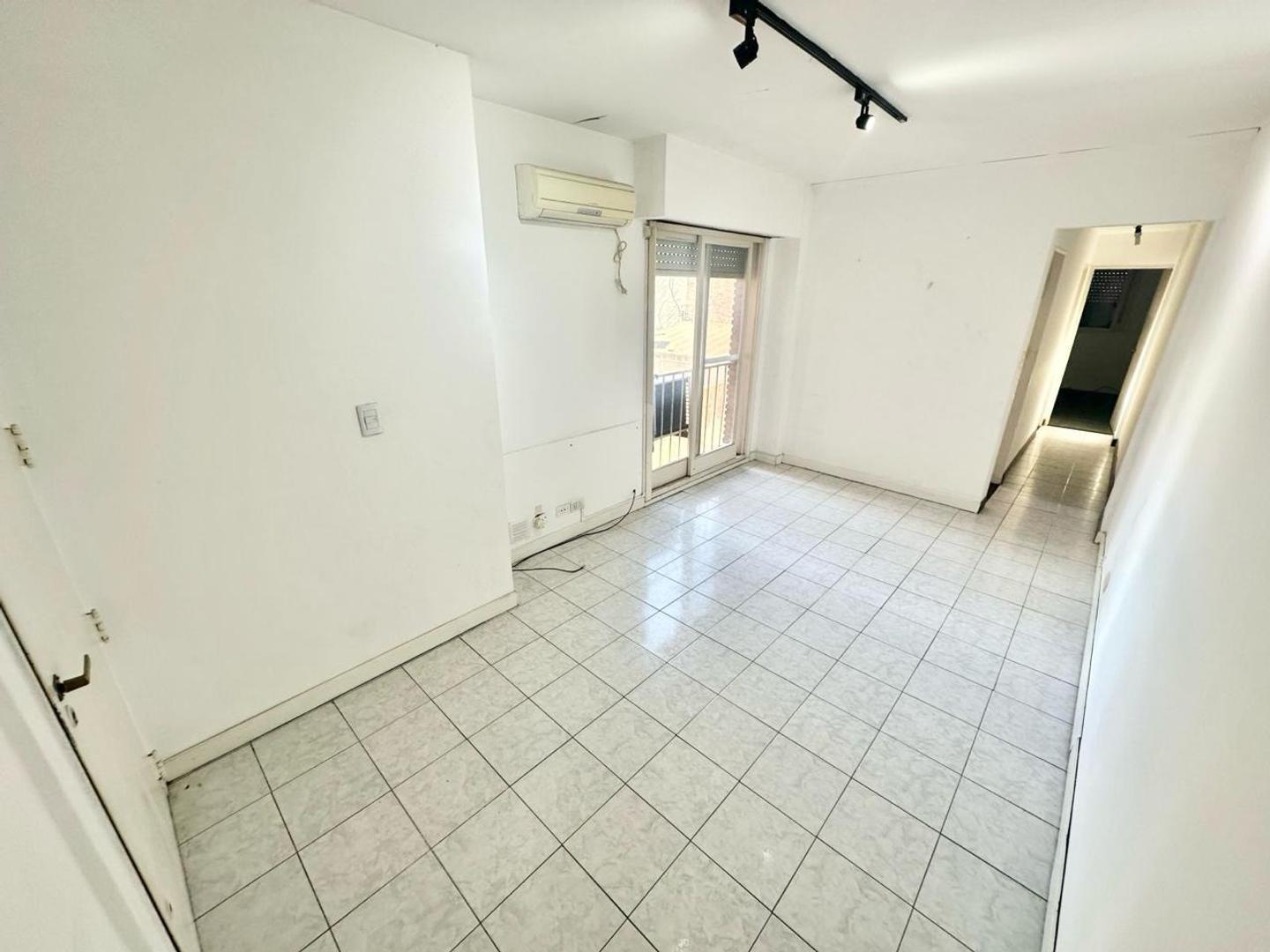 Luis María Drago 2671 , Piso 1