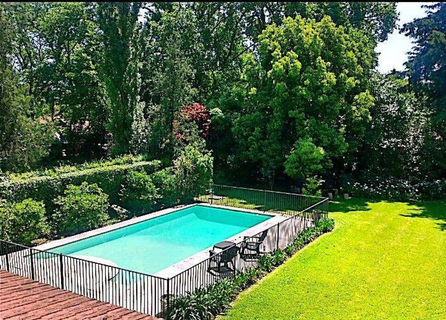 Alberto Williams 800