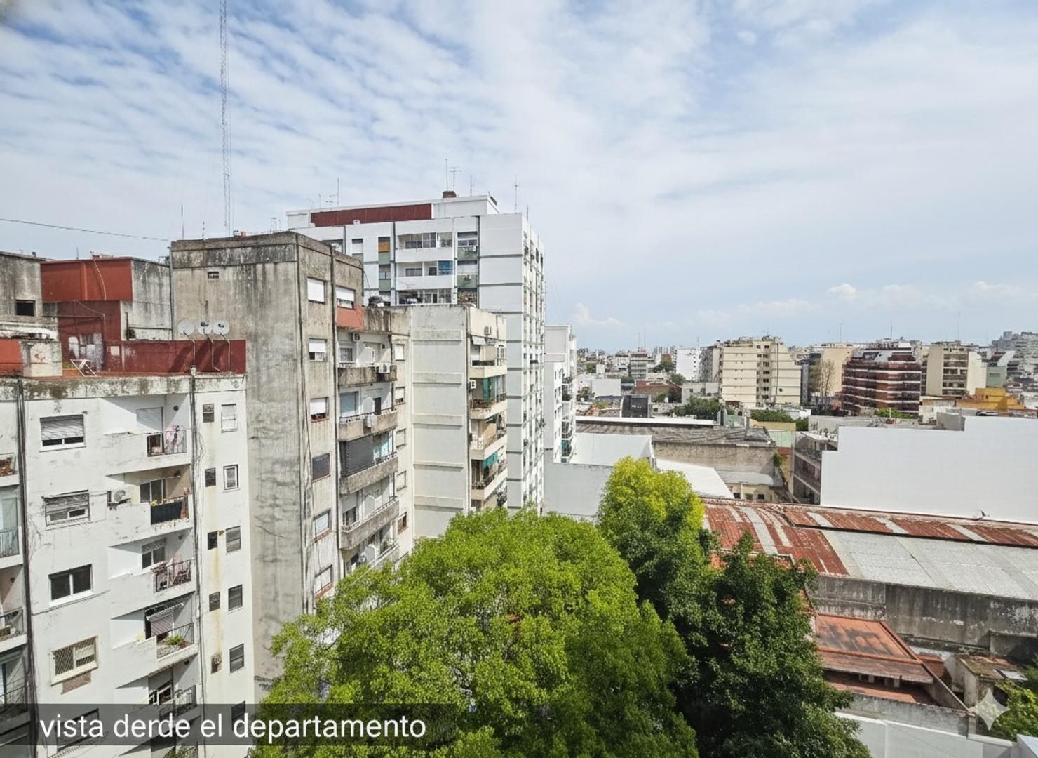 Av. Martin Garcia 500, Piso 8