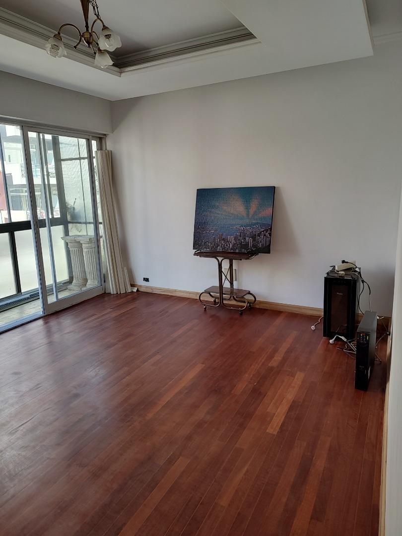 SEMIPISO EN ESQUINA TODO RECICLADO