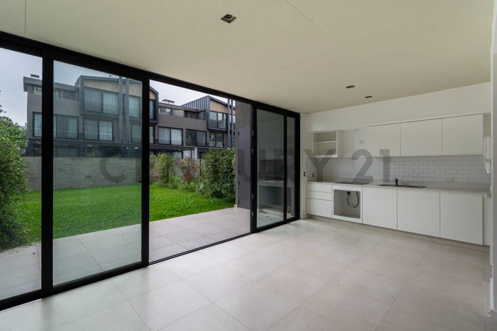 Intendente Becco 2300, Piso 0