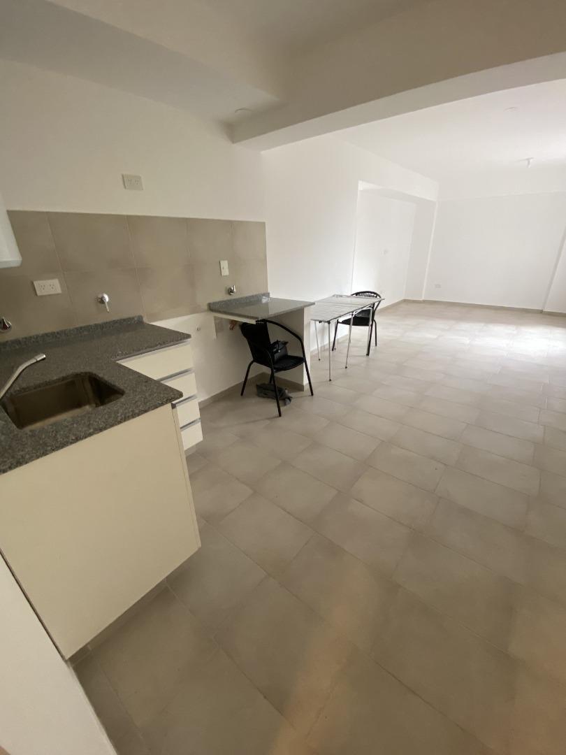 Departamento en Venta en Zona Centro, USD 95.000