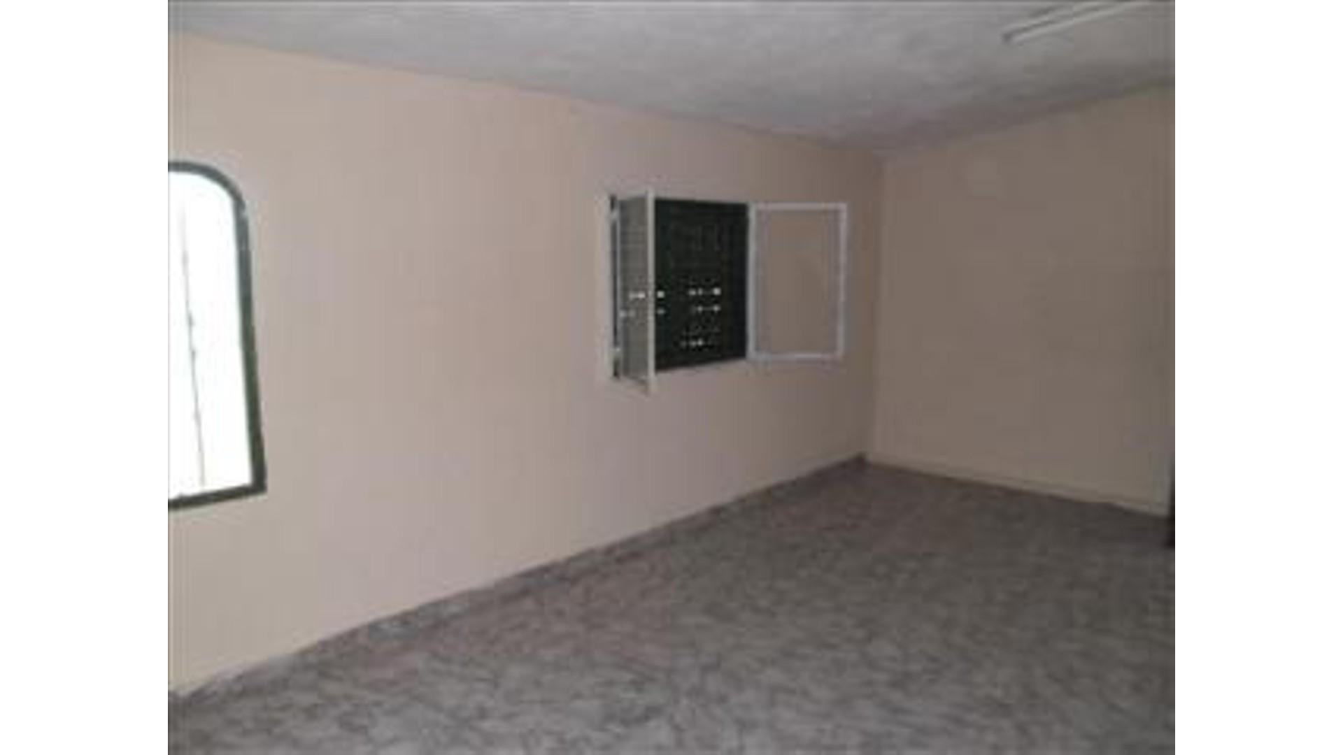 Casa de 2 dorm. muy terreno de 2010 m2 - Villa Los Aromos