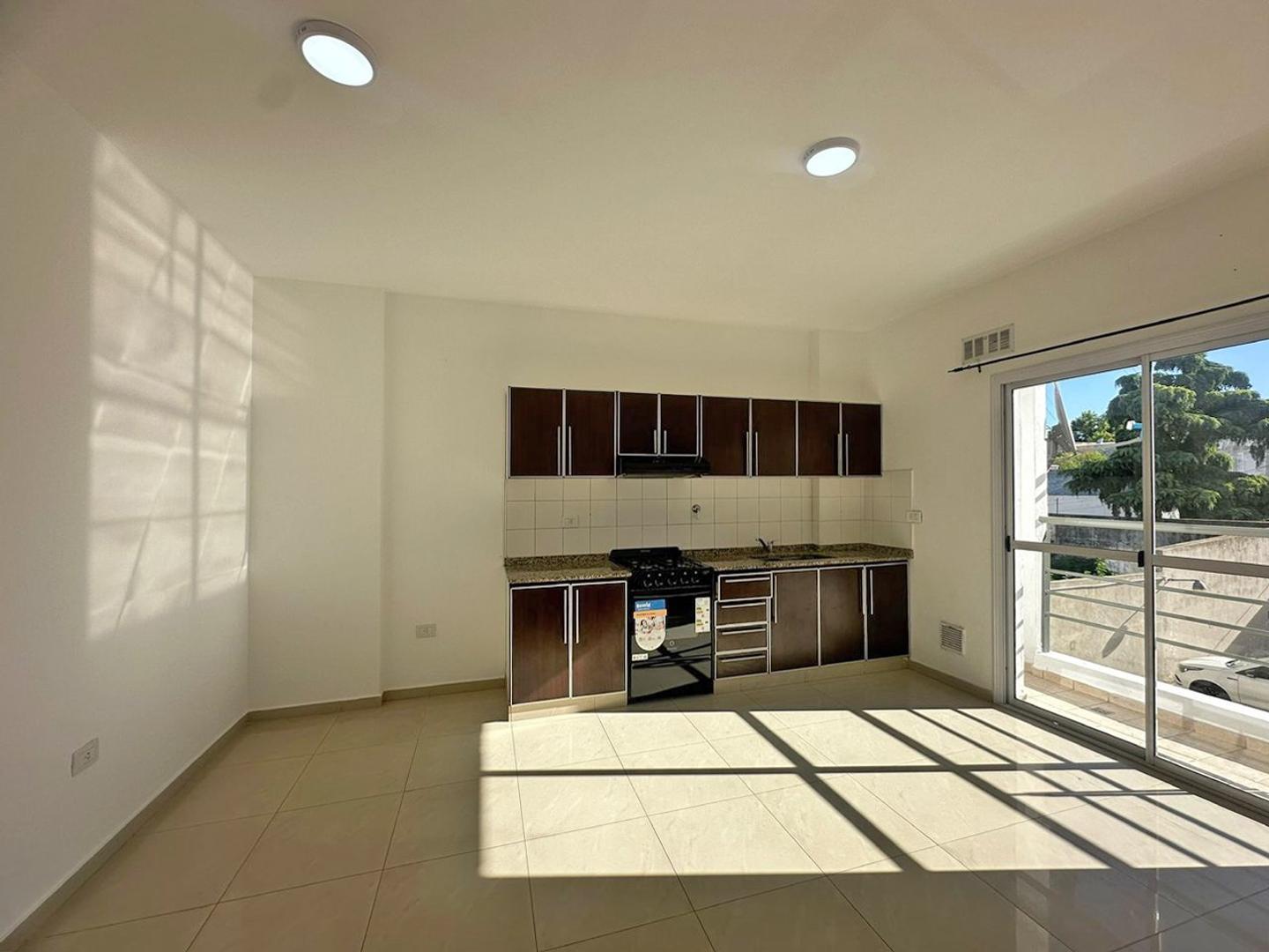 Avellaneda 660 , Piso 1