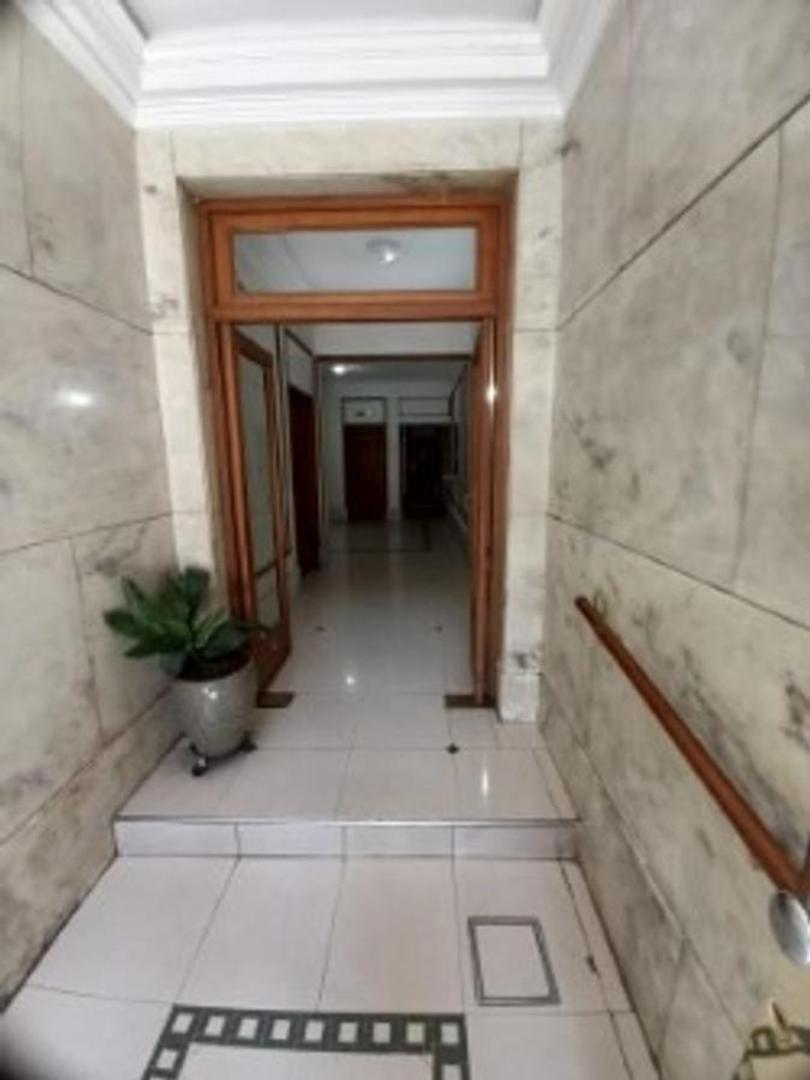 VENTA 4 AMBIENTES OPORTUNIDAD .VALENTIN GOMEZ 3000