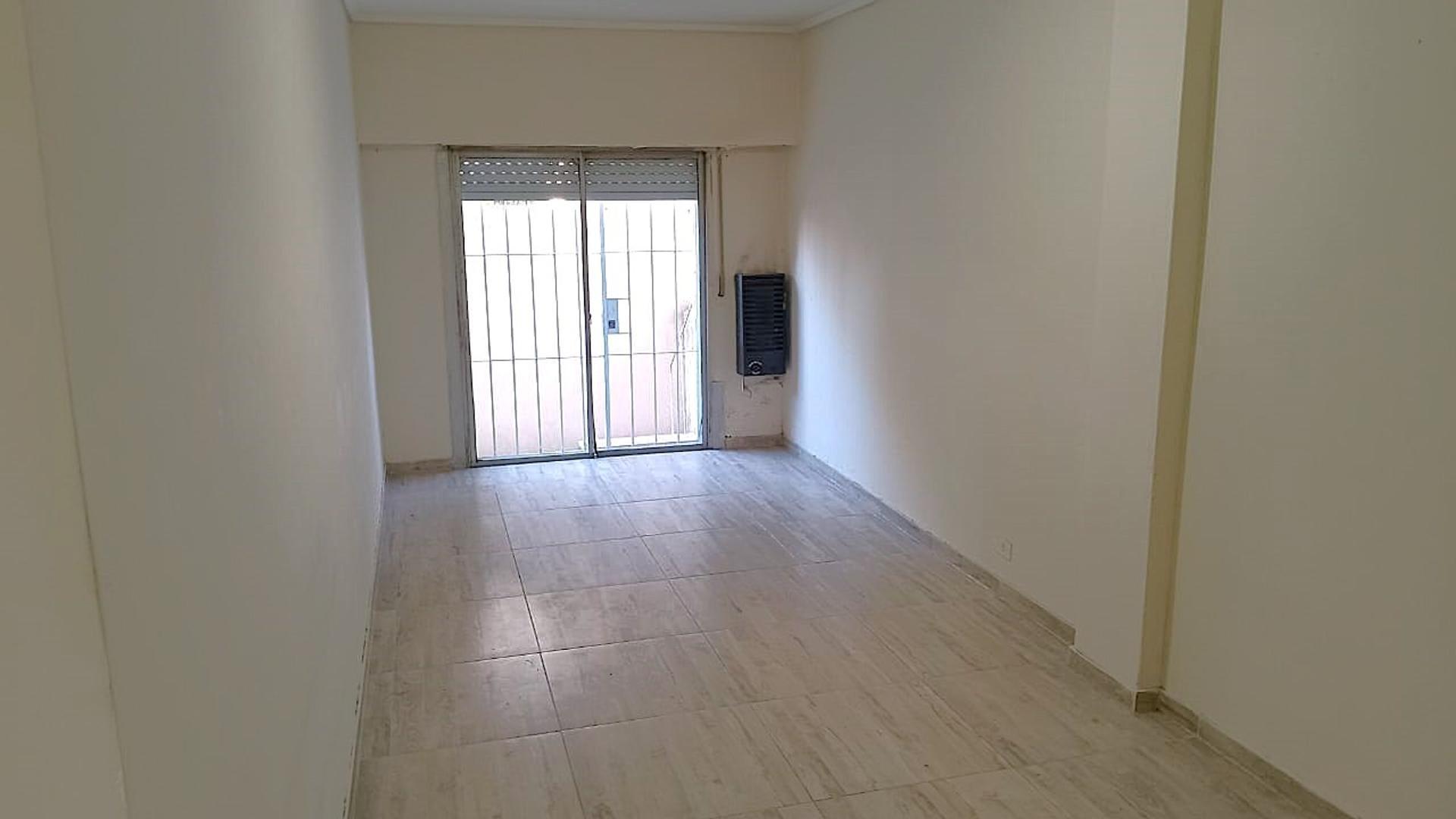 Departamento en Alquiler en Banfield, $ 550.000