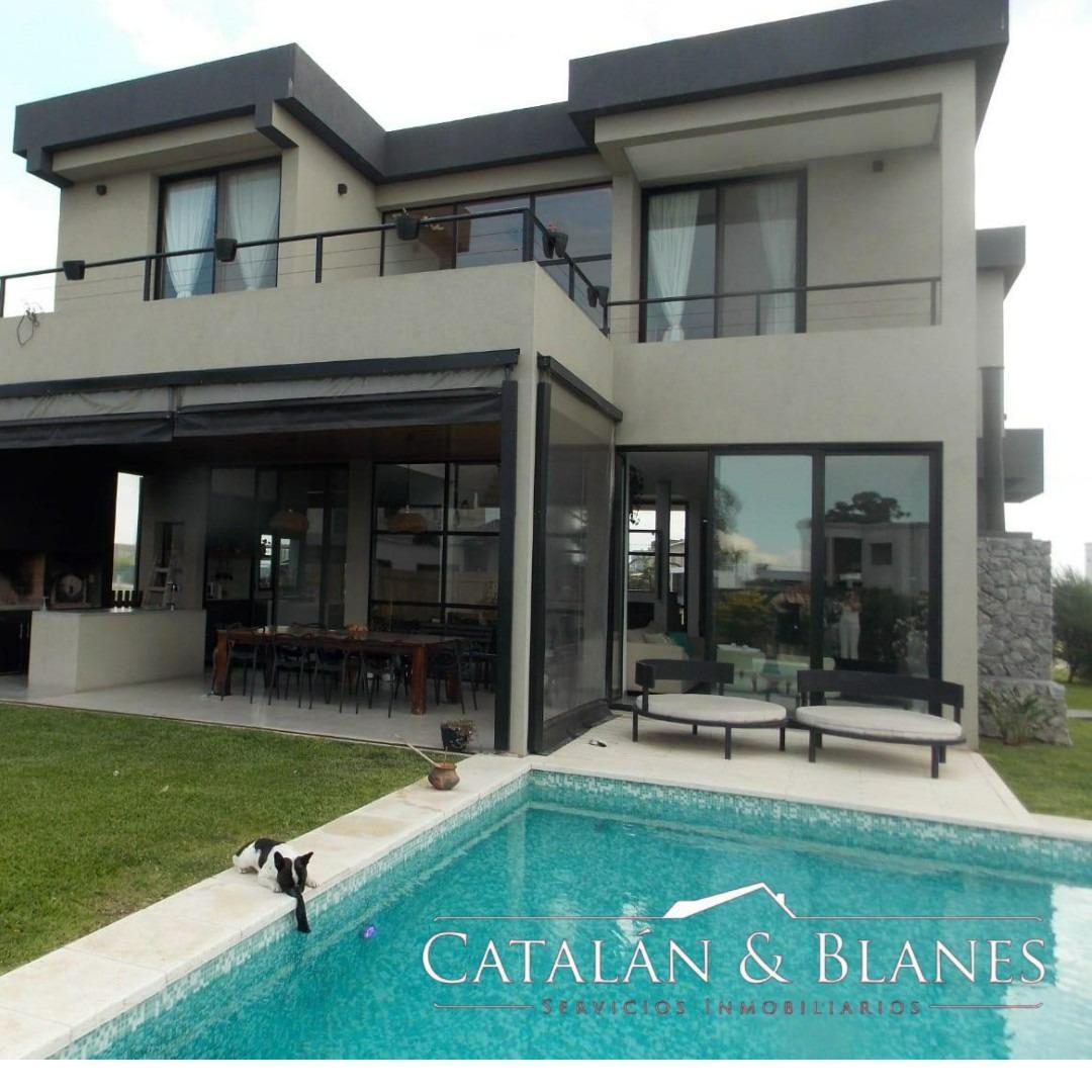 Sargento Cabral 5600