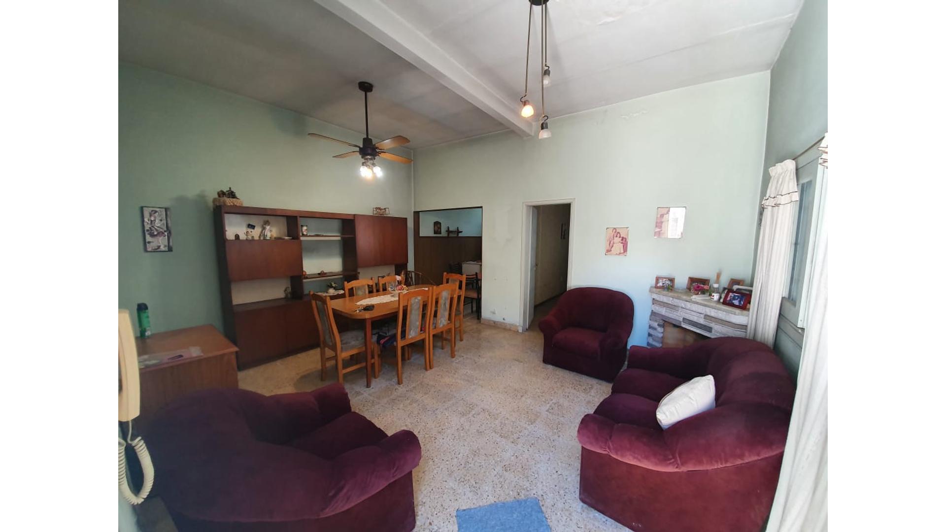 Depto Tipo Casa 3 ambientes con 1 baño