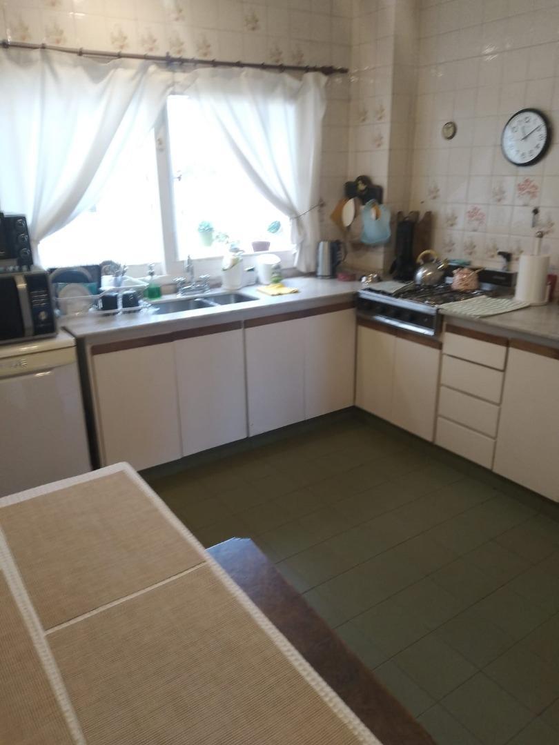 Departamento 4 ambientes con 4 baños