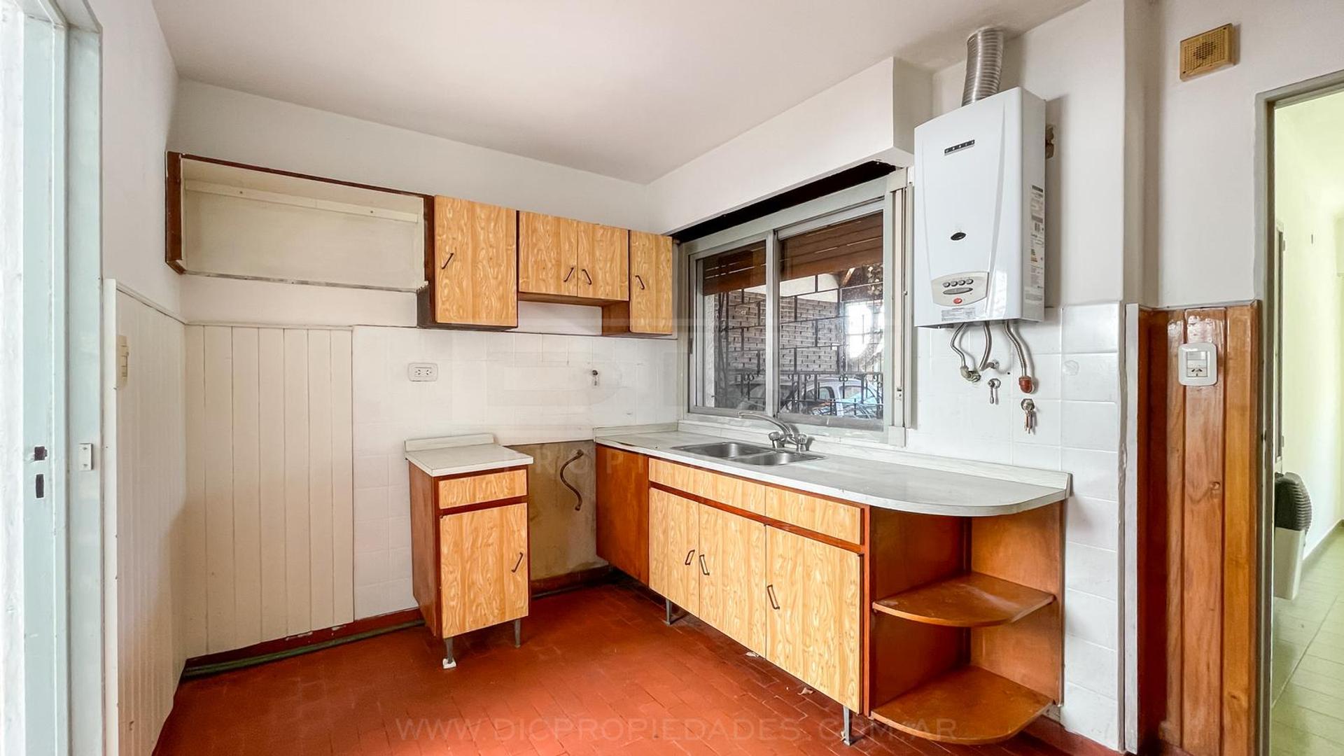 Depto Tipo Casa en Venta con 1 cocheras