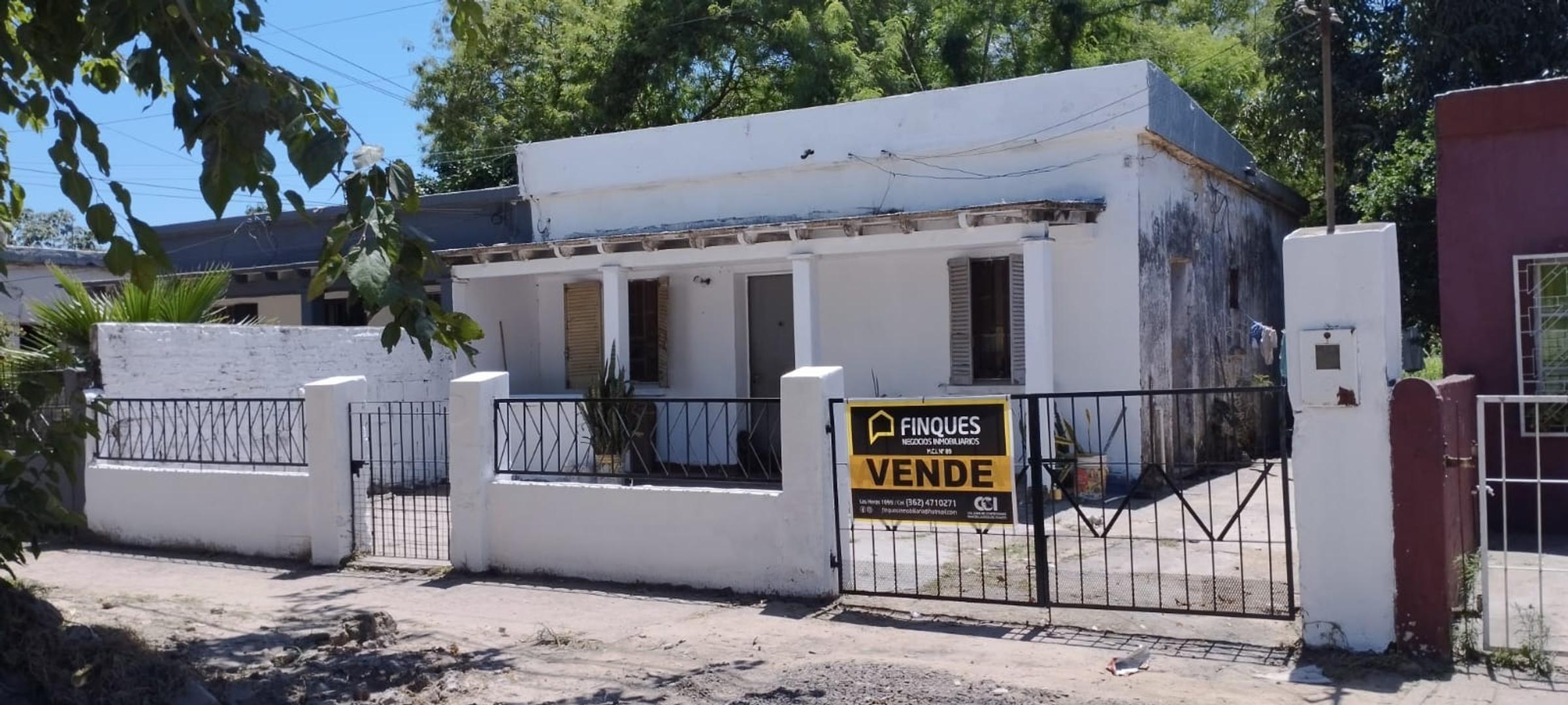 Vendo Propiedad 2 dormitorios a Reciclar. Terreno 10 x 31.70