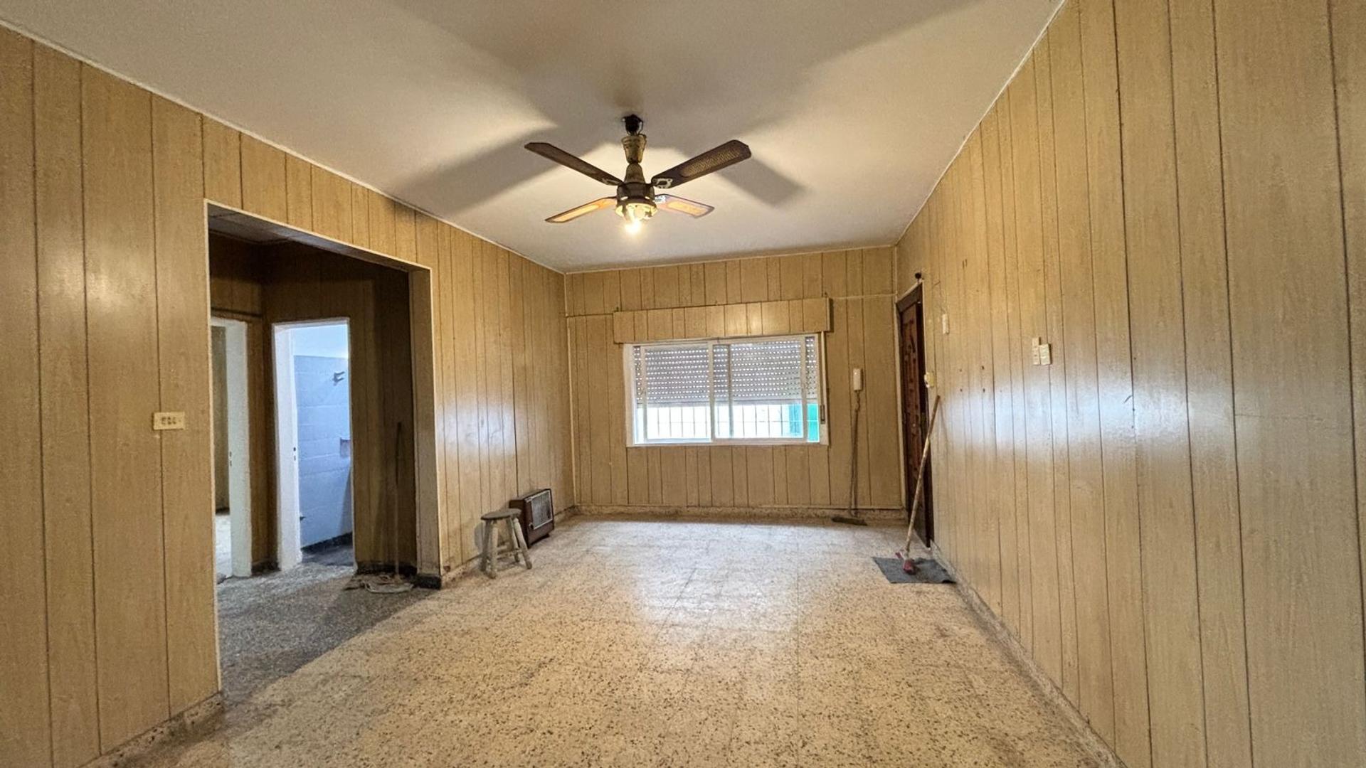 Depto Tipo Casa 3 ambientes con 1 baño