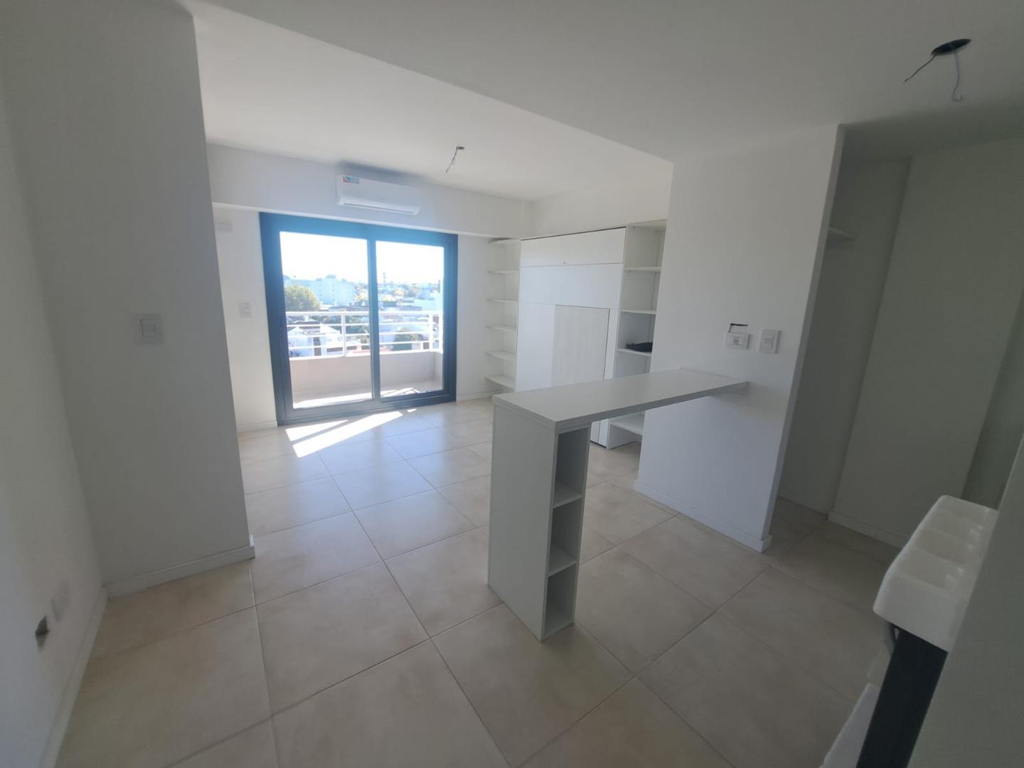 MATADEROS AV. ALBERDI ALQUILER MONOAMBIENTE CON BALCON