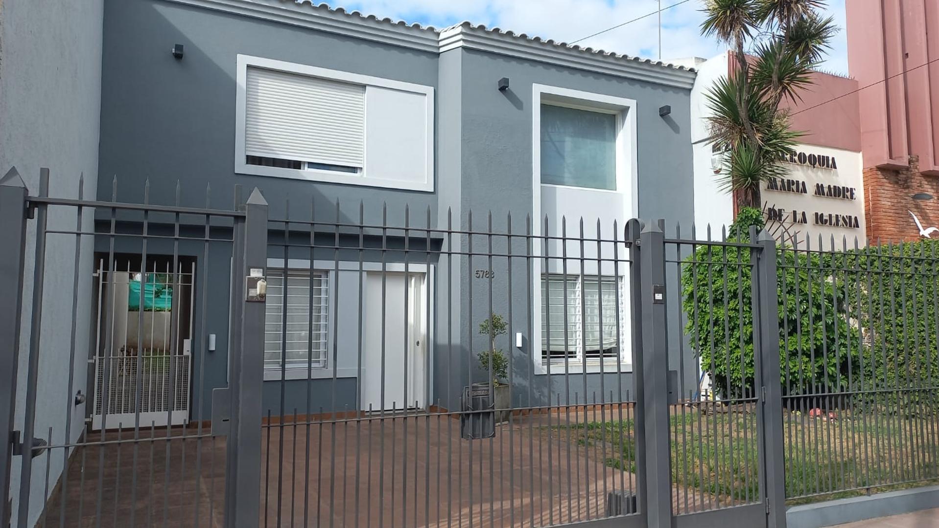 Depto Tipo Casa en Venta de 3 ambientes