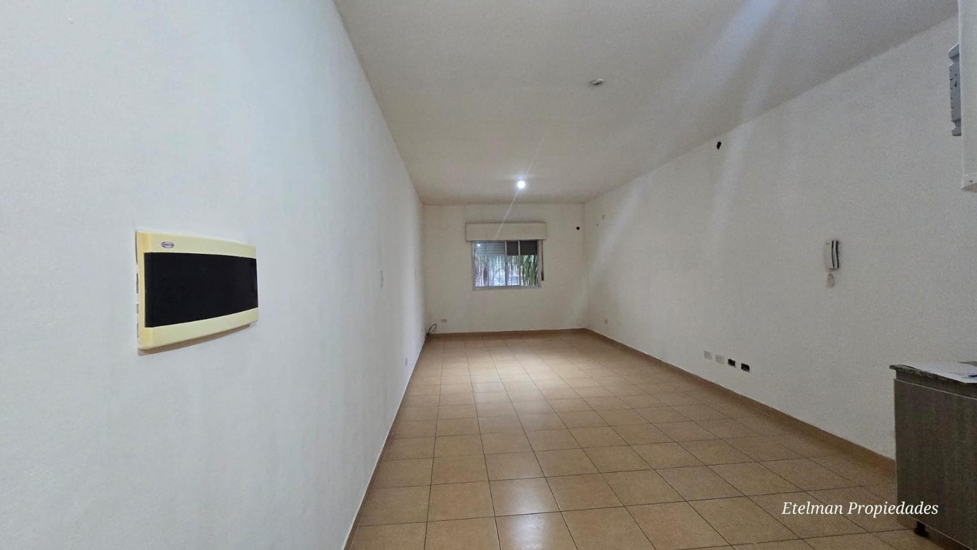 Departamento en Alquiler en Paso del Rey, $ 400.000