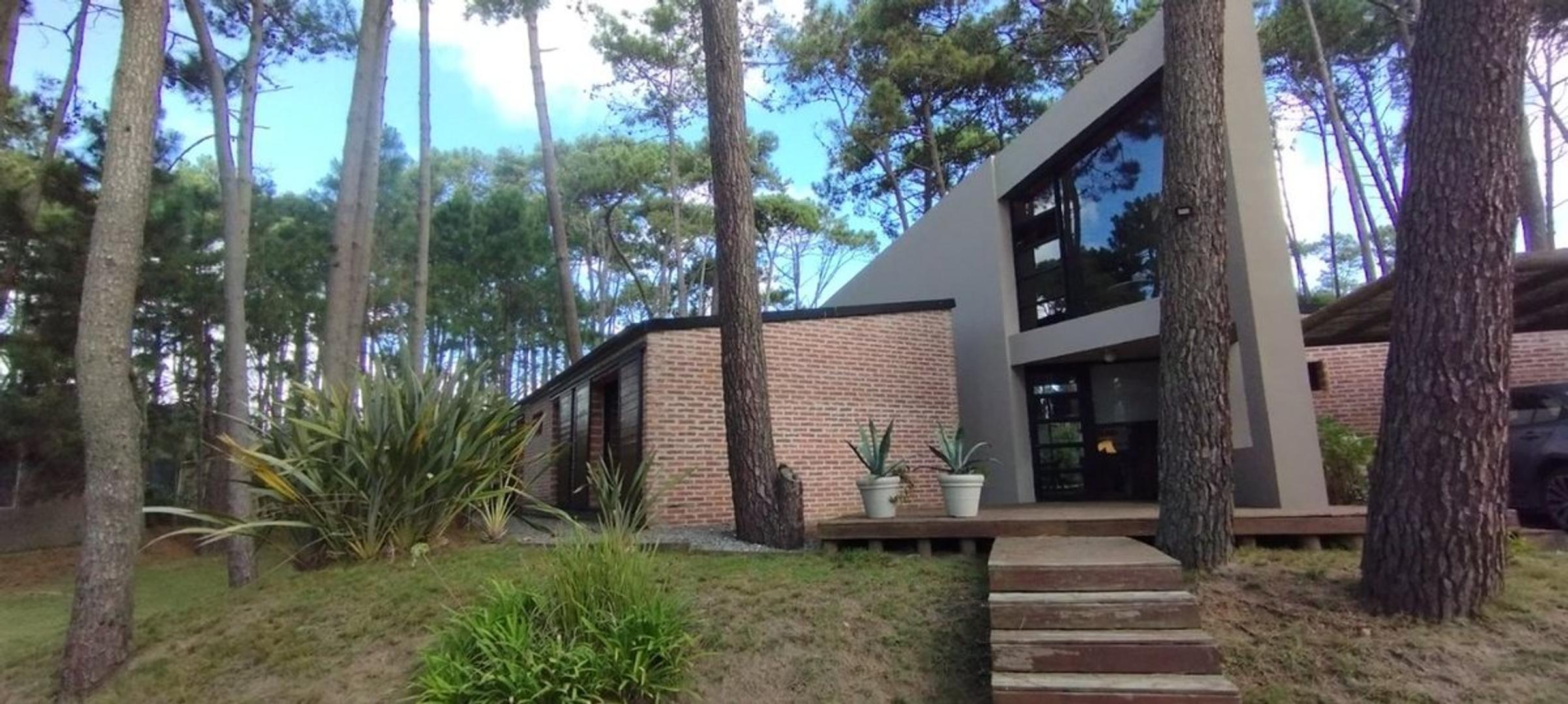 Casa en Alquiler de 4 dormitorios