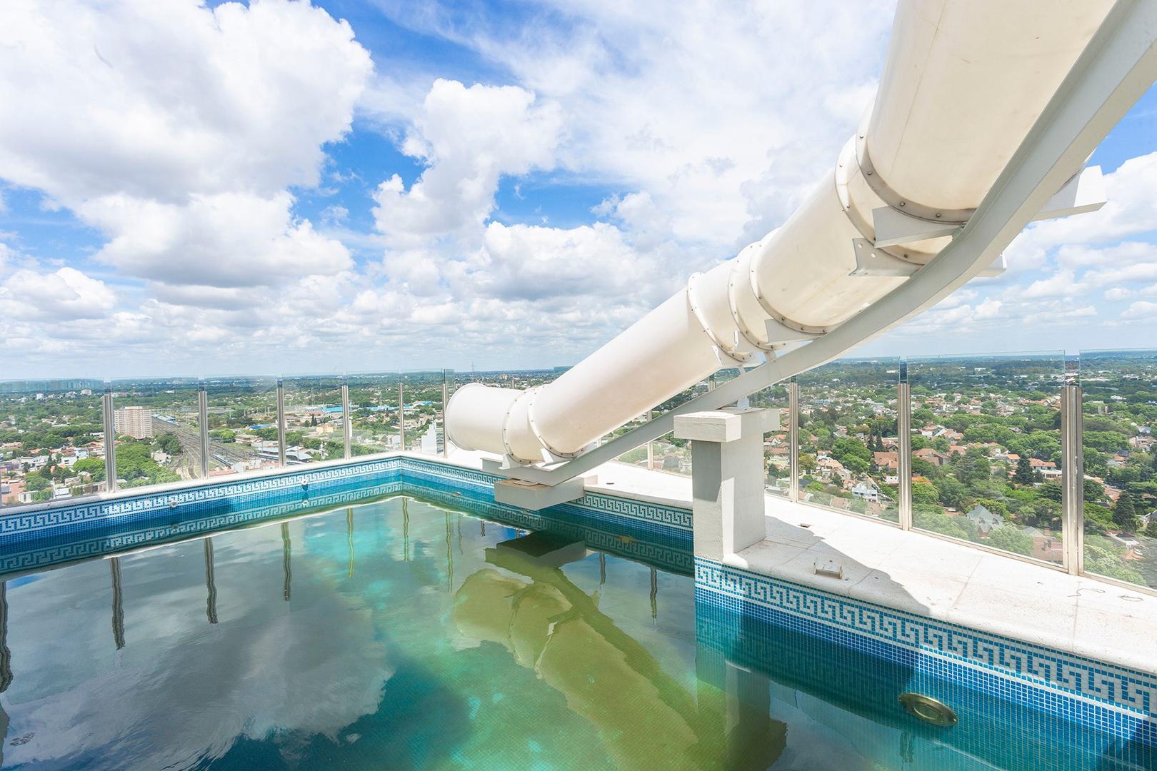 DTO 4 AMBIENTES CON TERRAZA,PISCINA Y TOBOGAN PROPIA  