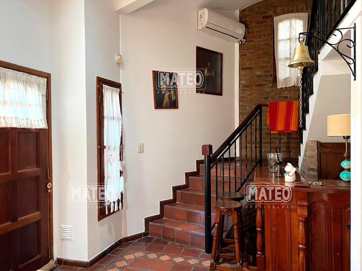 Casa 3 ambientes con 2 baños