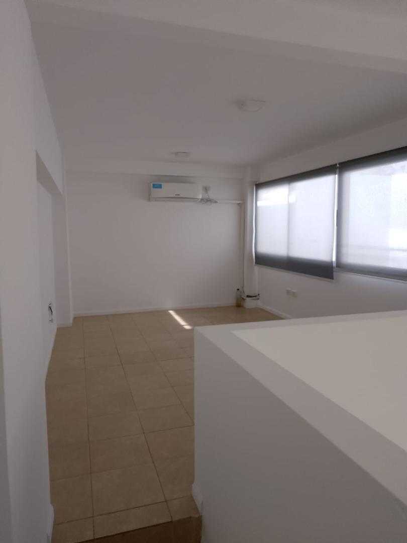 Oficina en Alquiler en Centro, $ 450.000