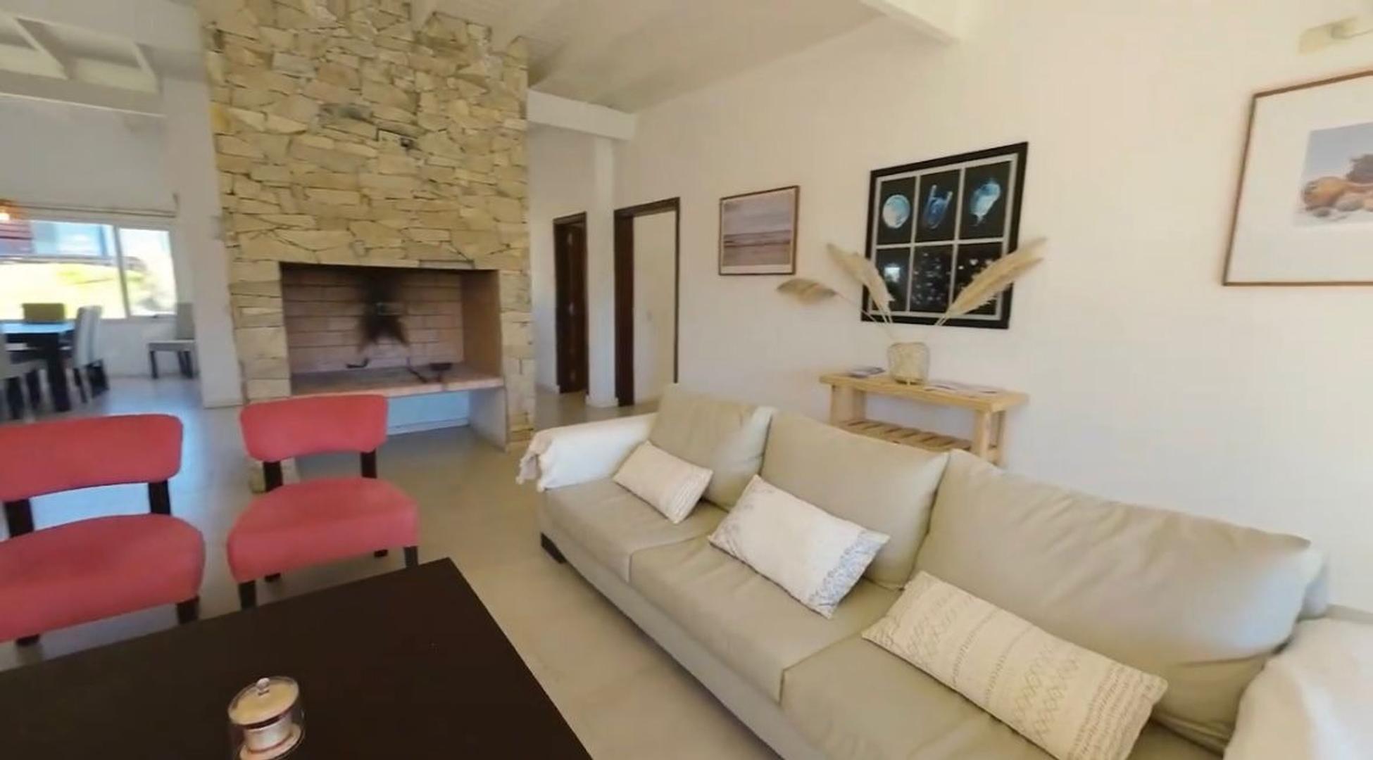 Casa en Venta en Barrio Residencial 1, USD 210.000